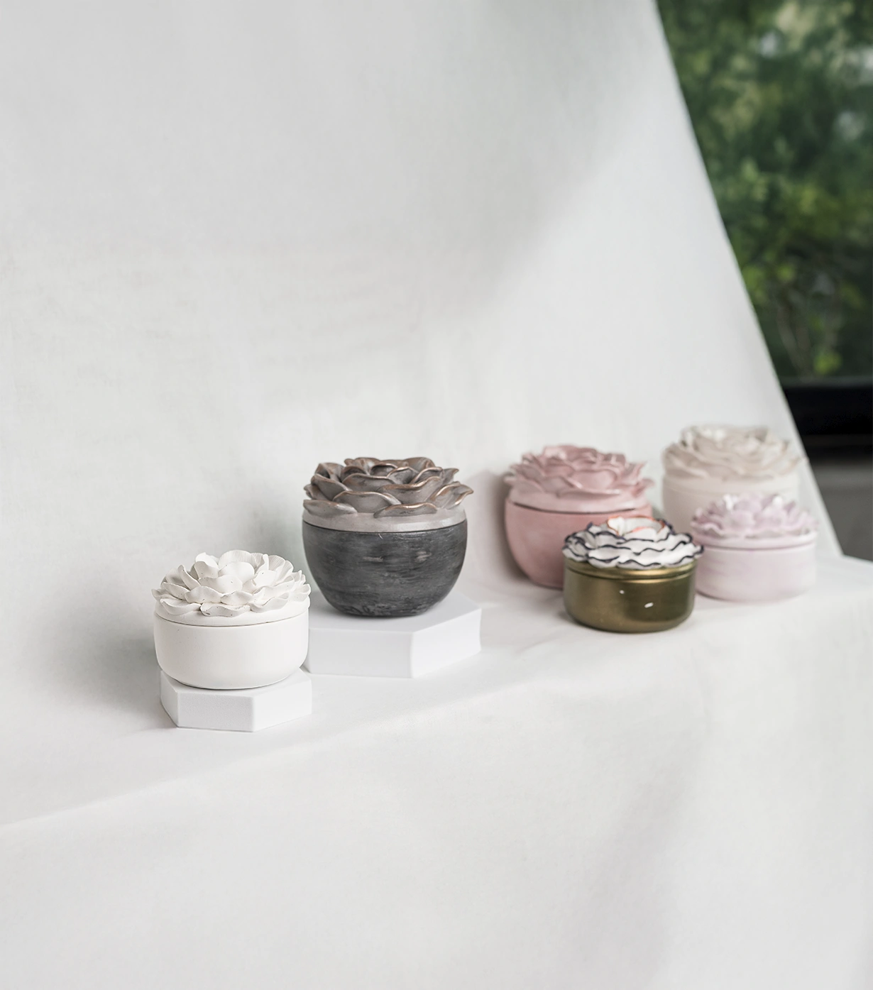 Whispers of camellia jar - Image 9
