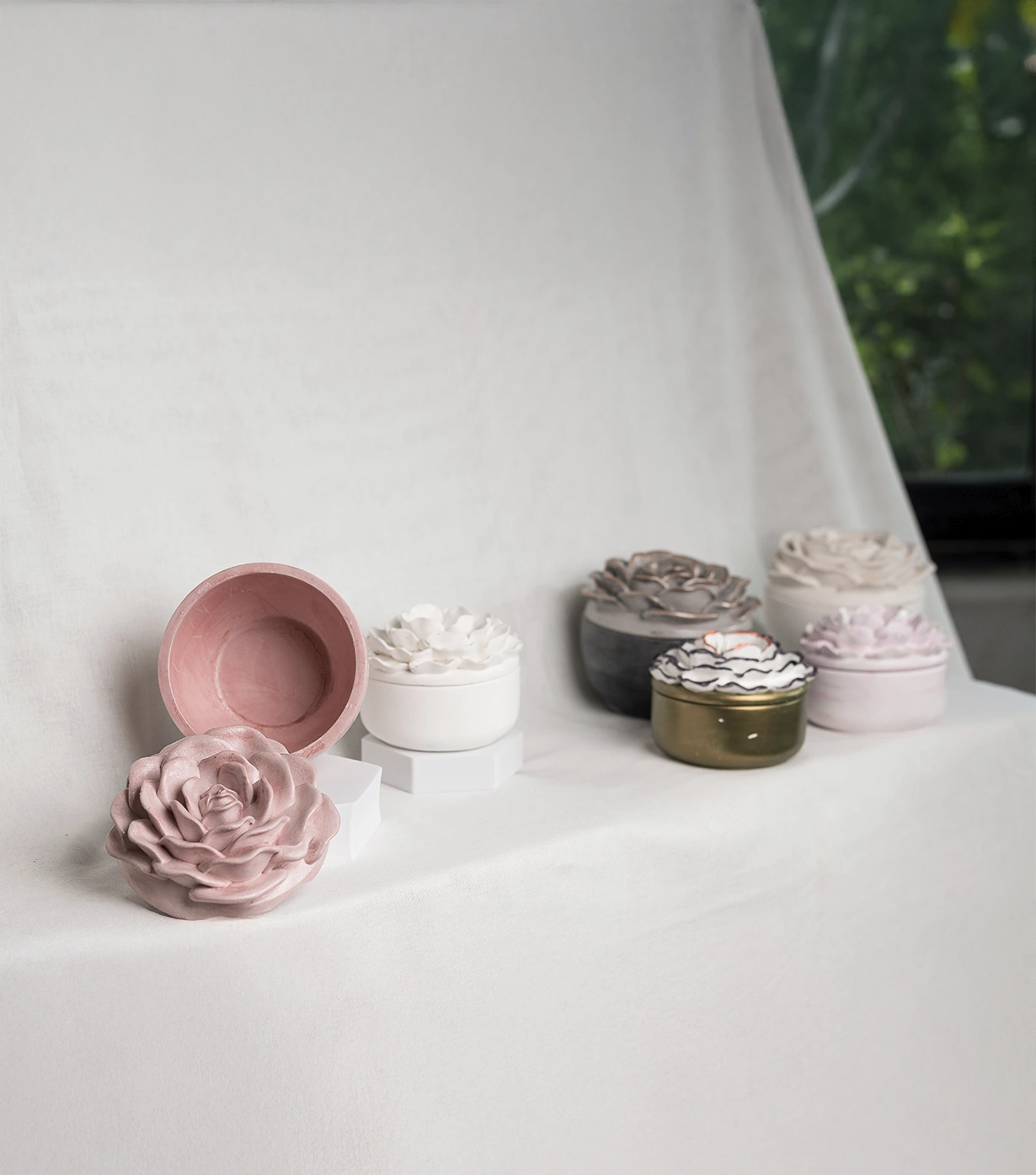 Whispers of camellia jar - Image 4