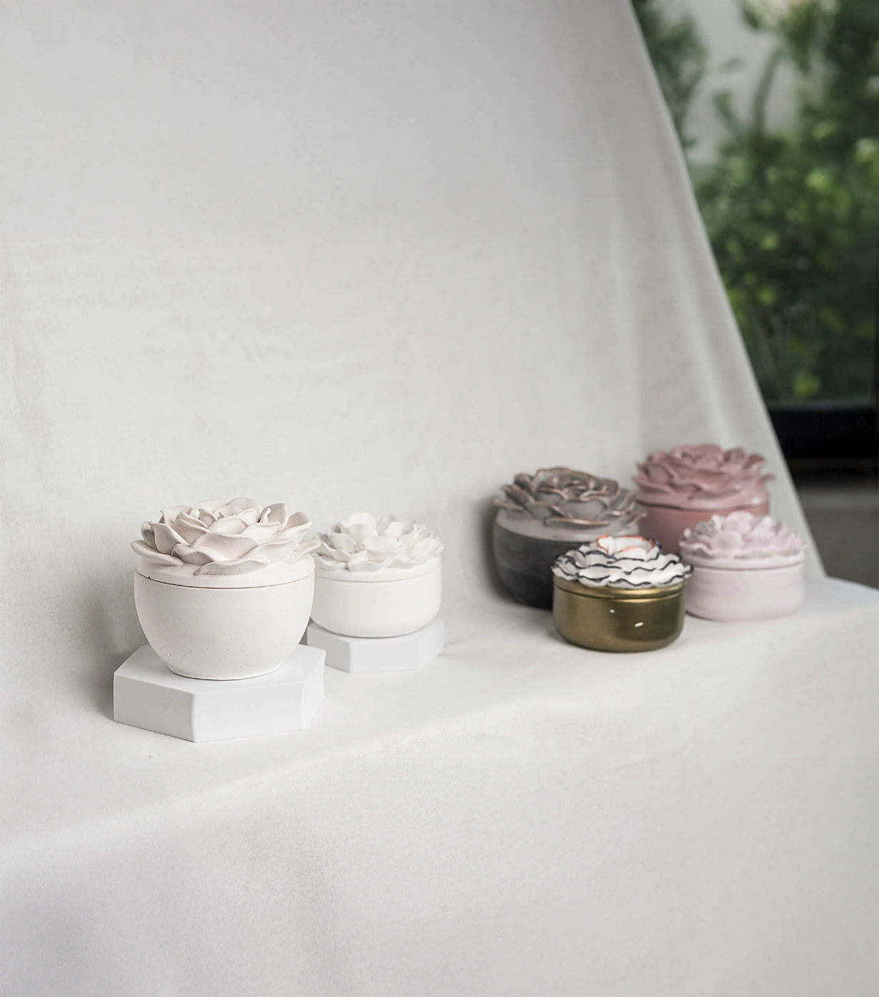 Whispers of camellia jar - Image 3