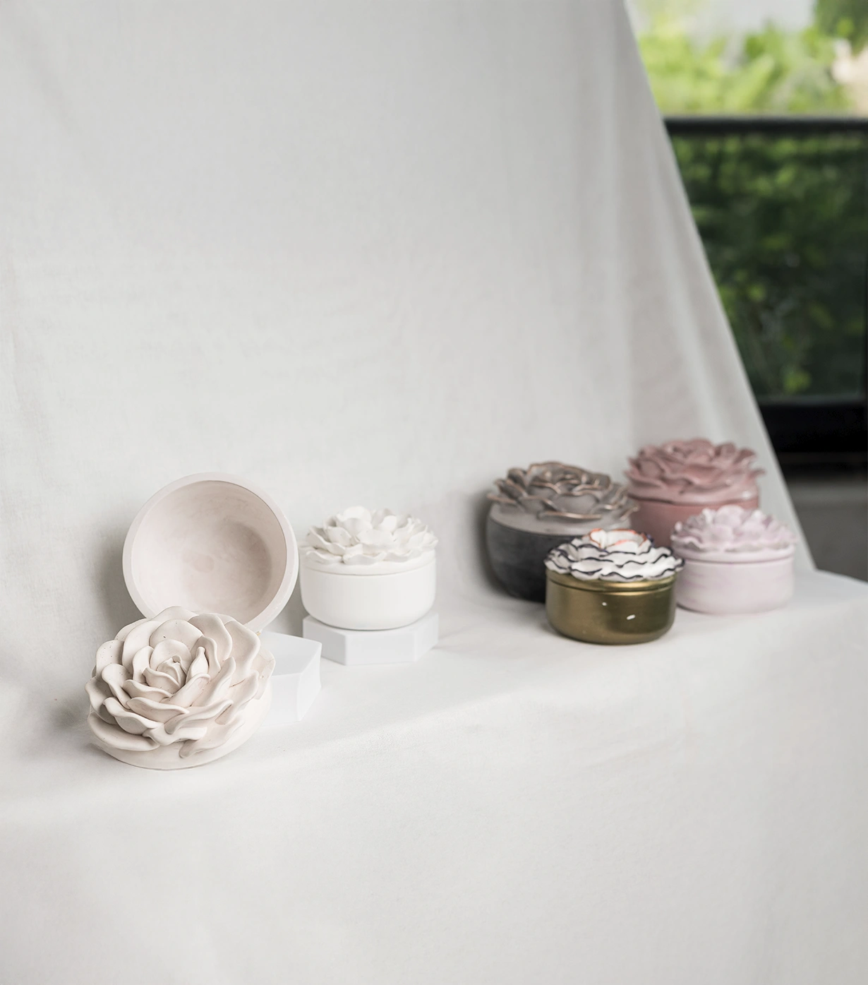 Whispers of camellia jar - Image 2