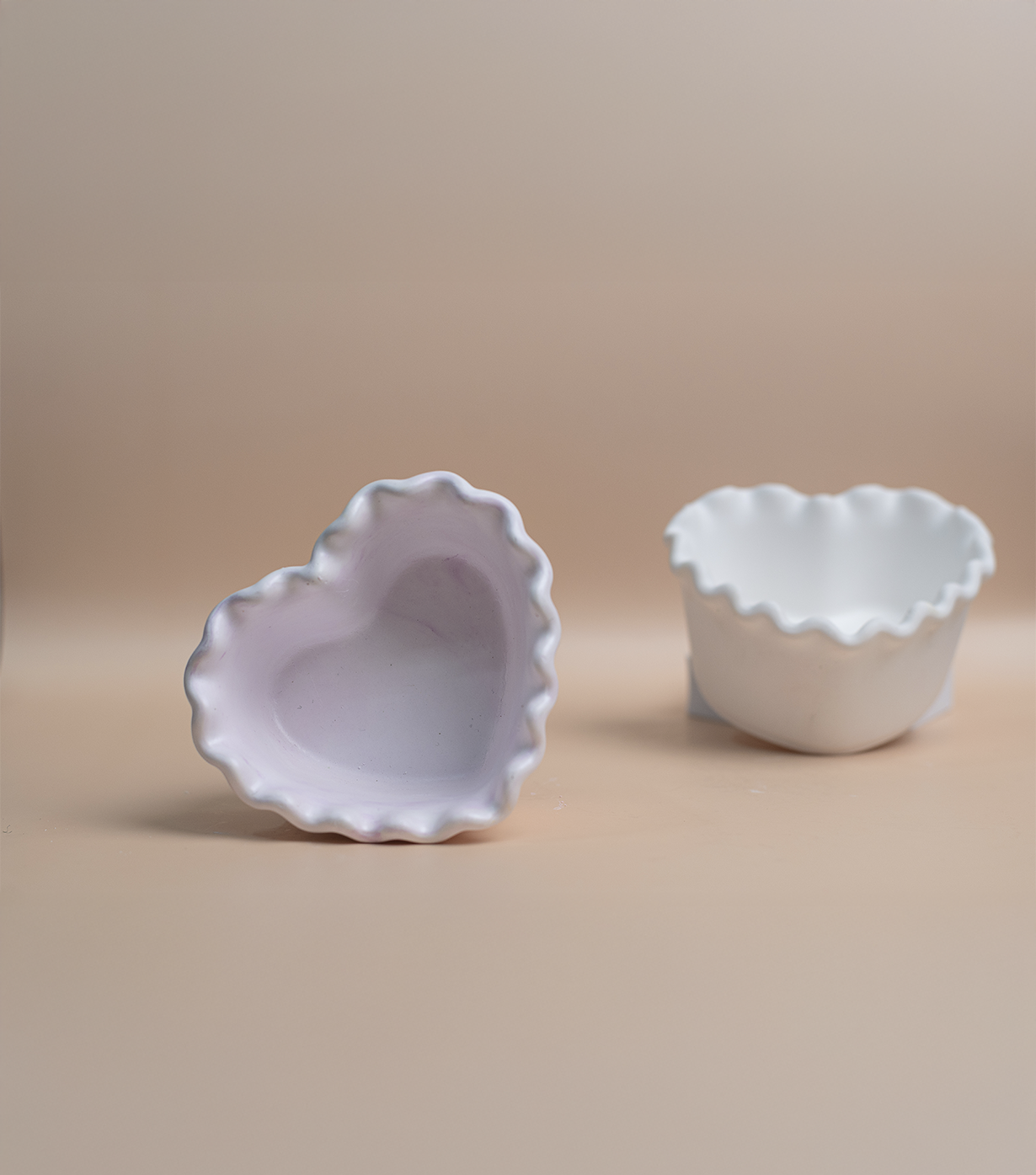 Heart with frills cup - Image 2