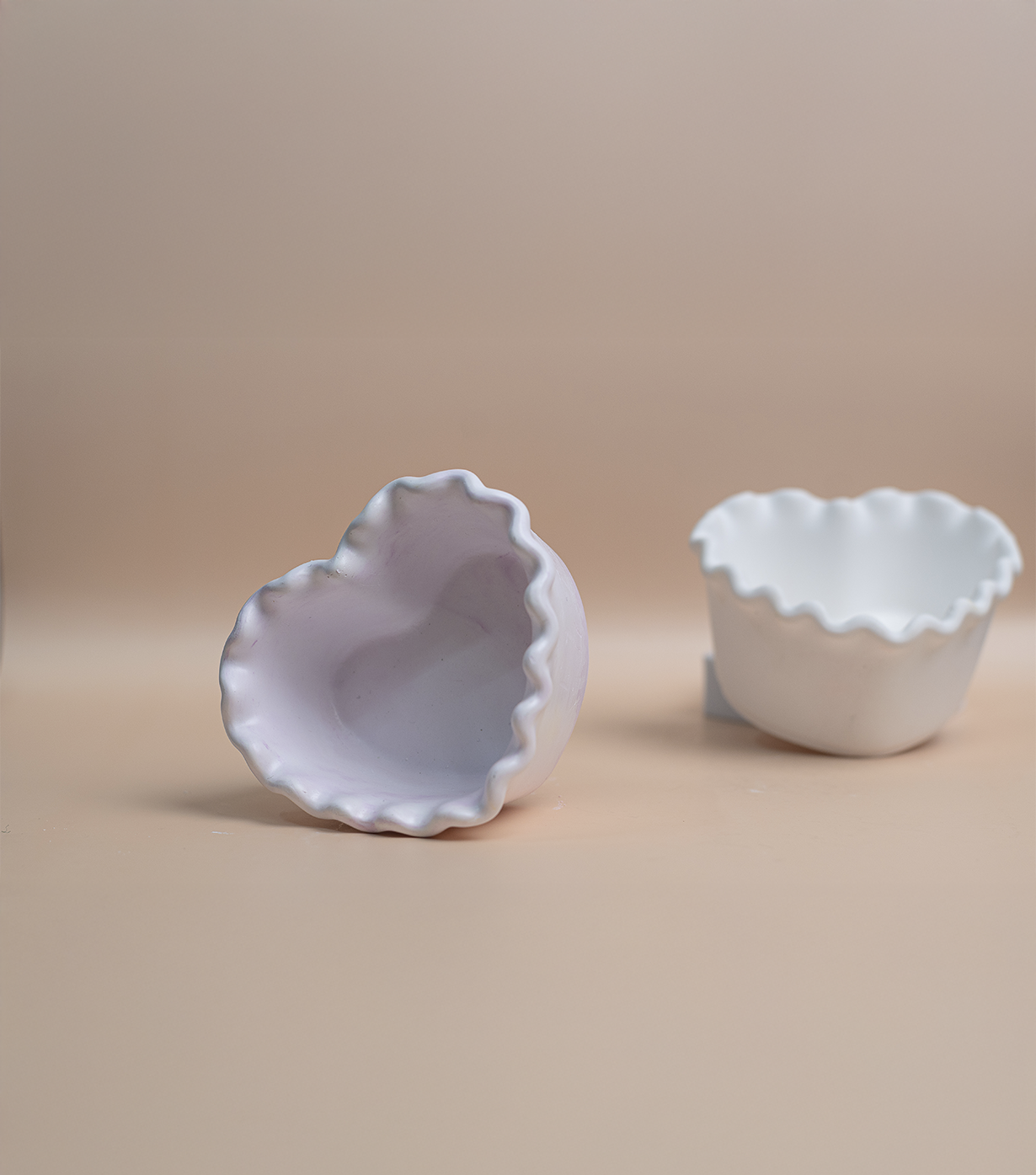 Heart with frills cup - Image 4