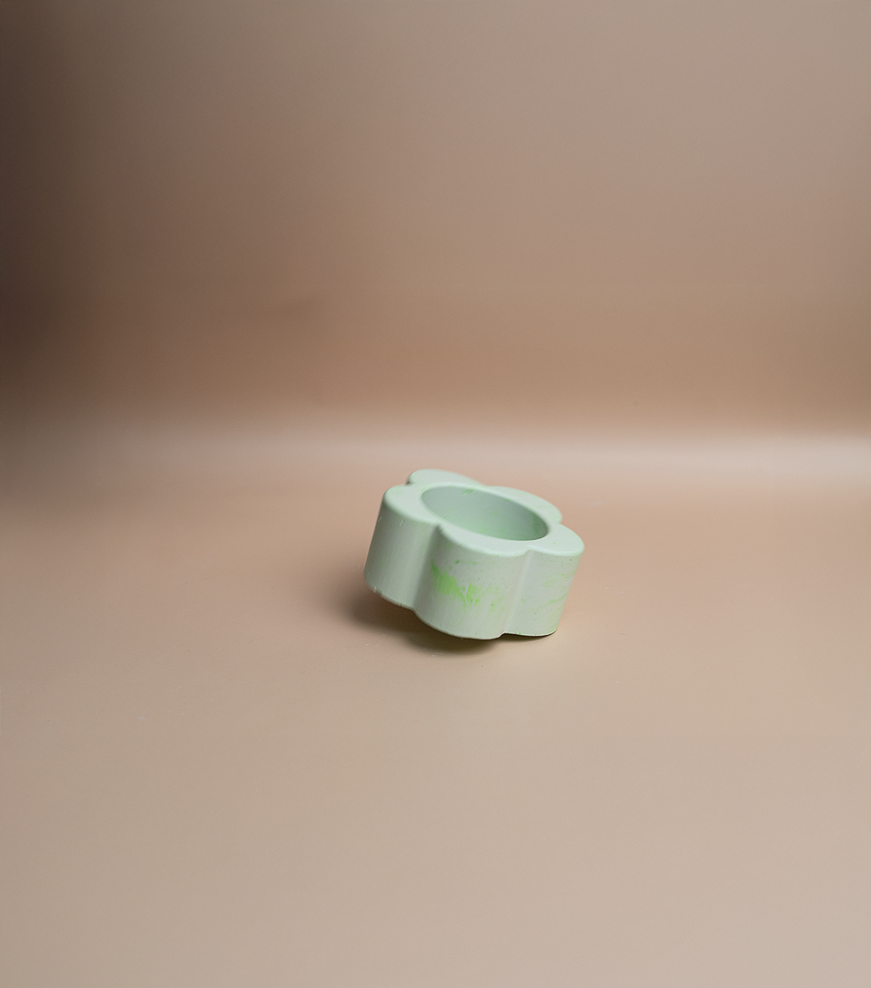 Floral taper candle holder - Image 4