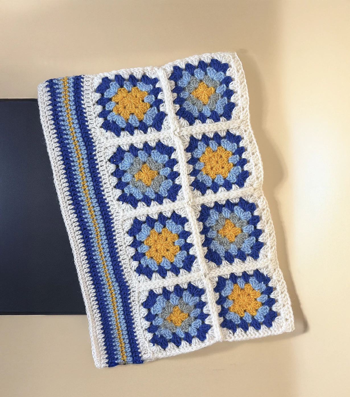 Crochet laptop sleeve