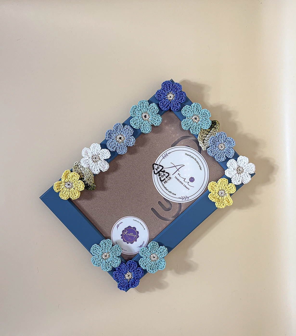 Crochet flower Frame - Image 3