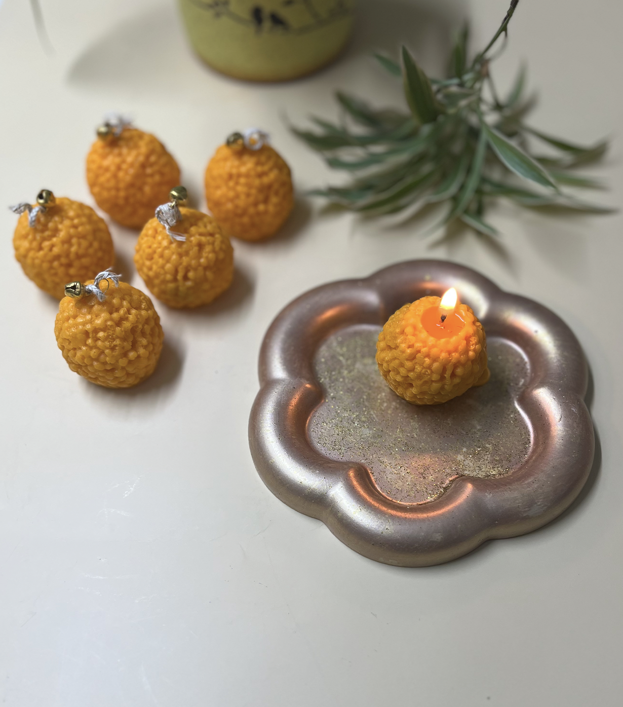 Motichoor ke laddoo candle - Image 4