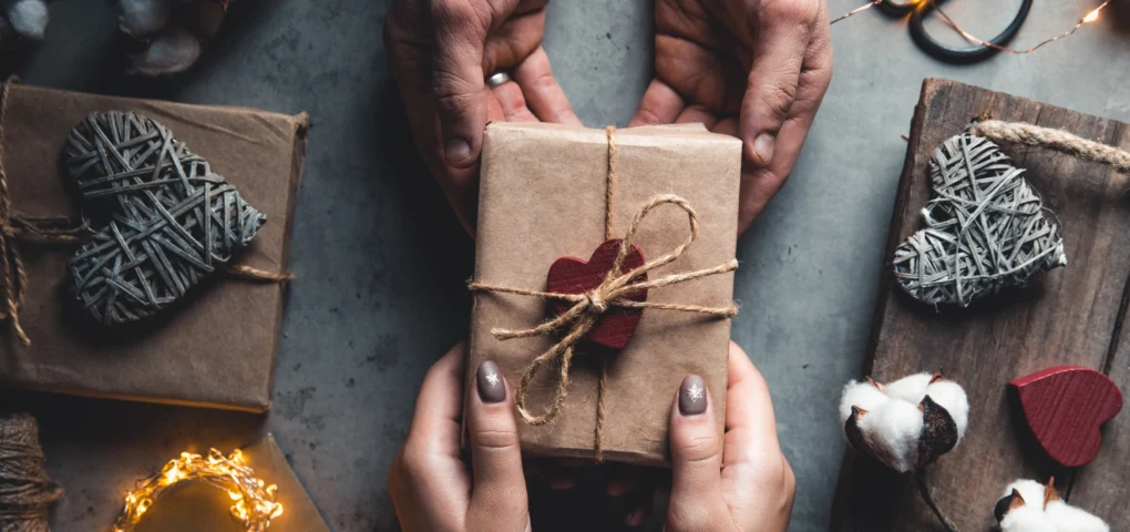 7 Handmade Gift Ideas Beyond Regular Hampers