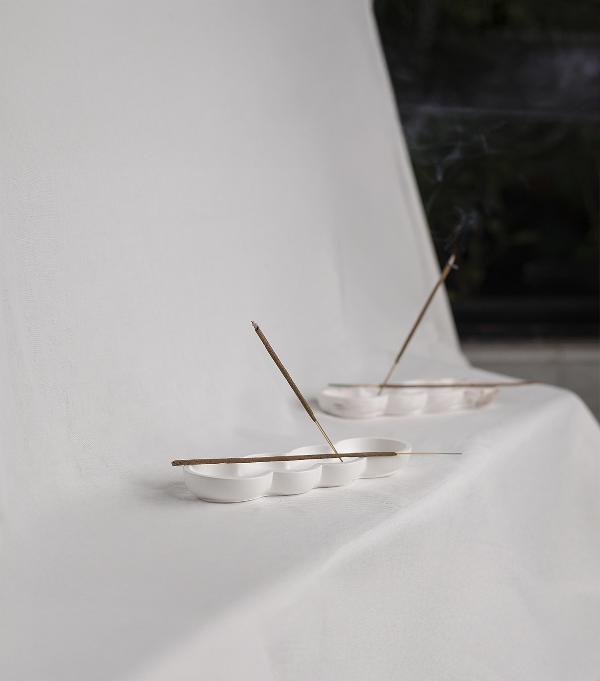 Pea shape incense holder - Image 3