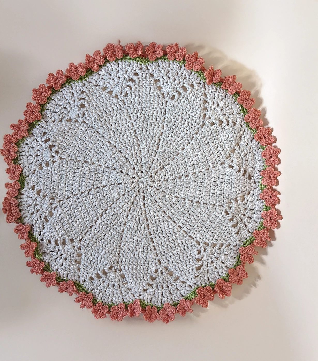 Round daisy flower table mat big - Image 2