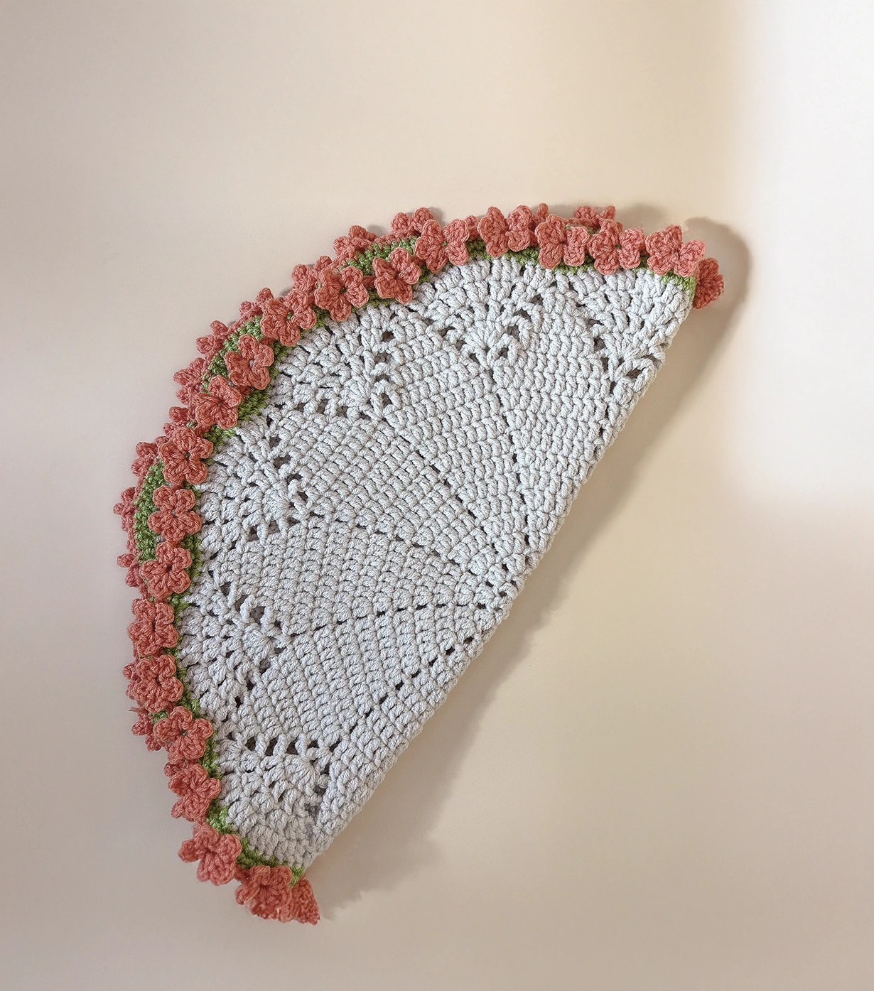 Round daisy flower table mat big - Image 3
